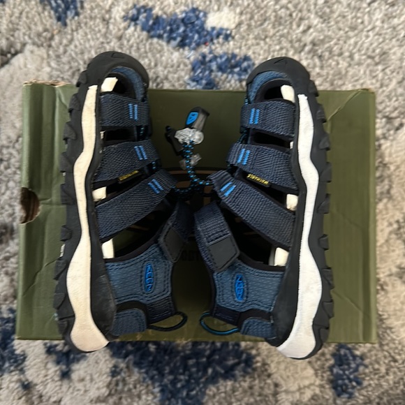 Keen Newport Neo Blue Nights Kids Size 8 - Picture 3 of 7